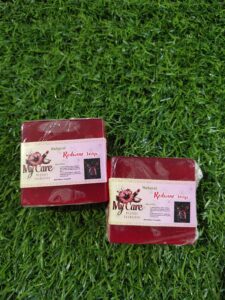 Red wine soap